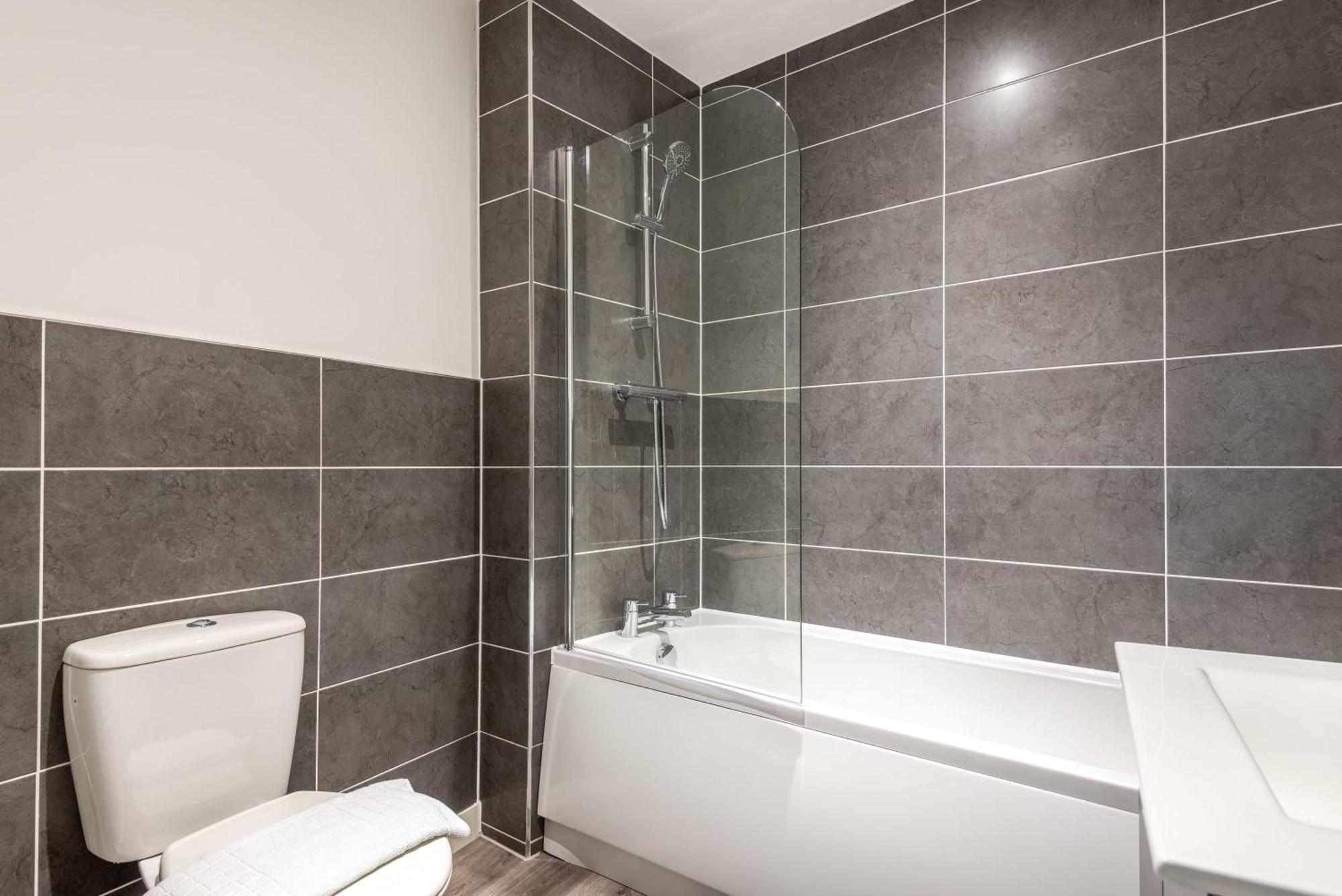Lovely 1 Bedroom Apartment In Central Rotherham Zewnętrze zdjęcie